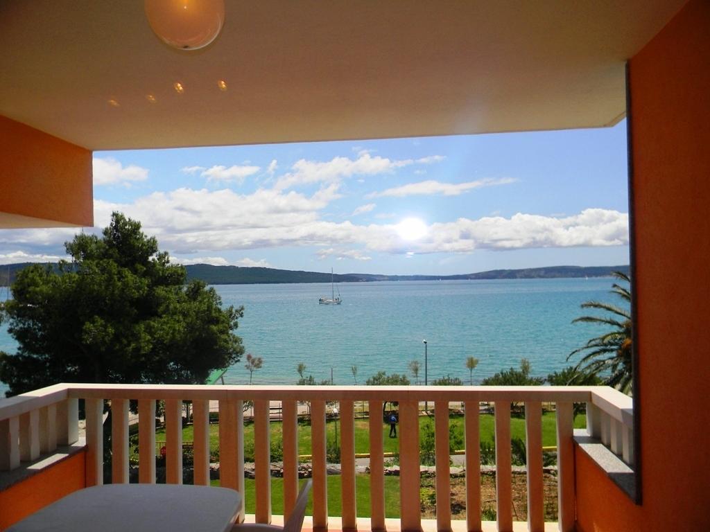 Apartment Luxury Cream Kaštela Zimmer foto